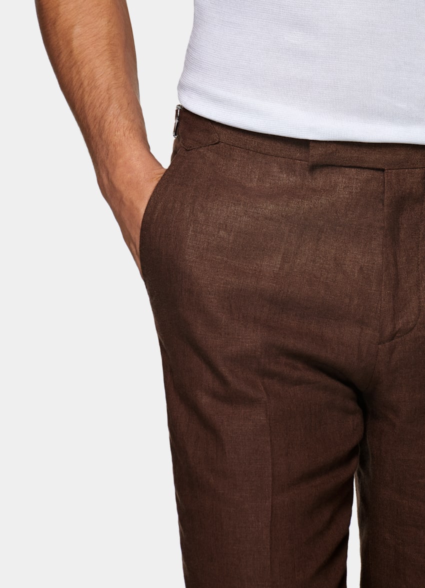 Men's Cotton Linen Drawstring Trouser in Dark Tan | Sunspel